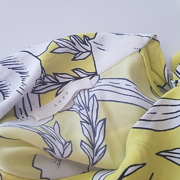 Cute Boutique Halter Dress - Medium - Picture 2 of 3